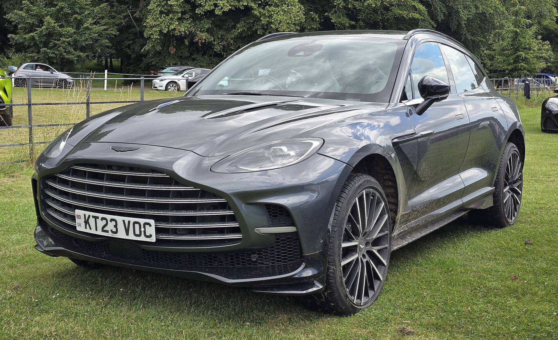 Sell My Aston Martin DBX707 — 4.0L Twin-Turbocharged V8 British Grand Tourer at Top Dollar