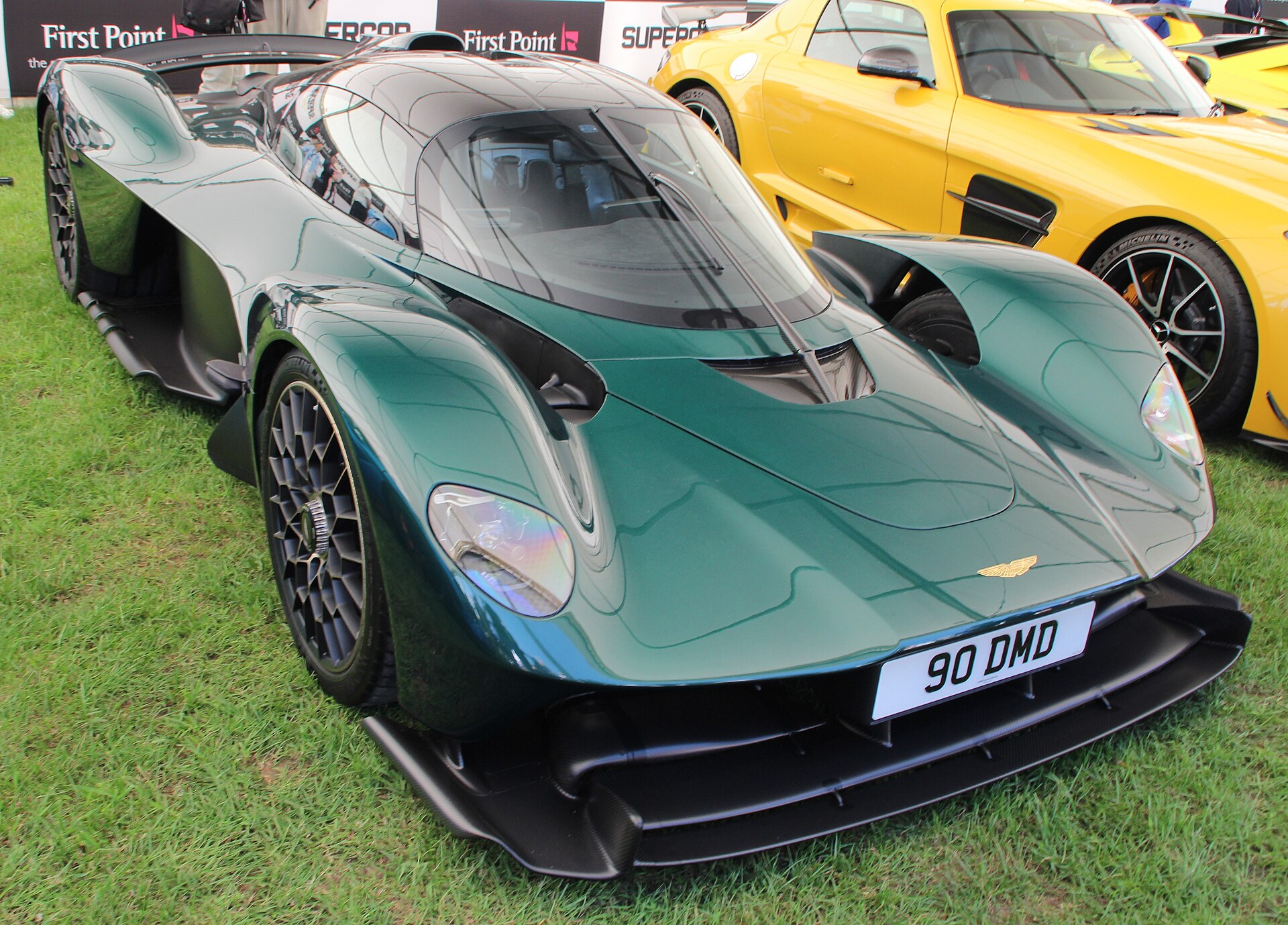 Buy an Aston Martin Valkyrie — 1160 HP Hypercar Guide