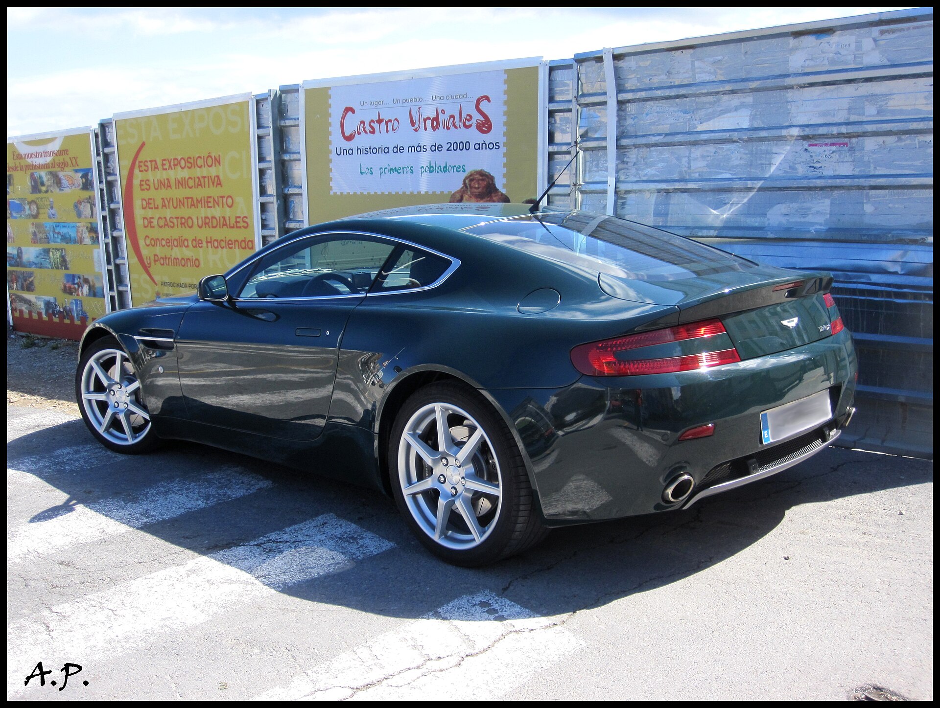 Aston Martin Vantage