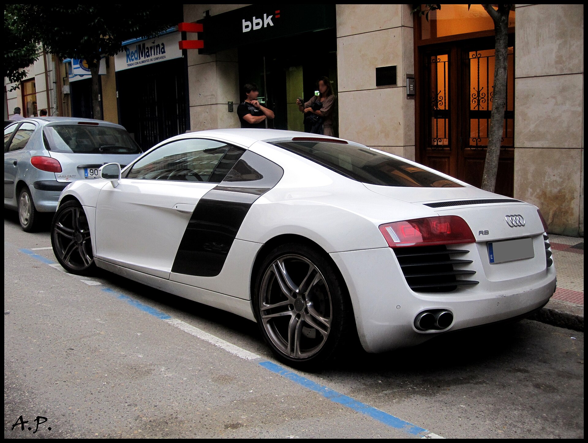 Audi R8