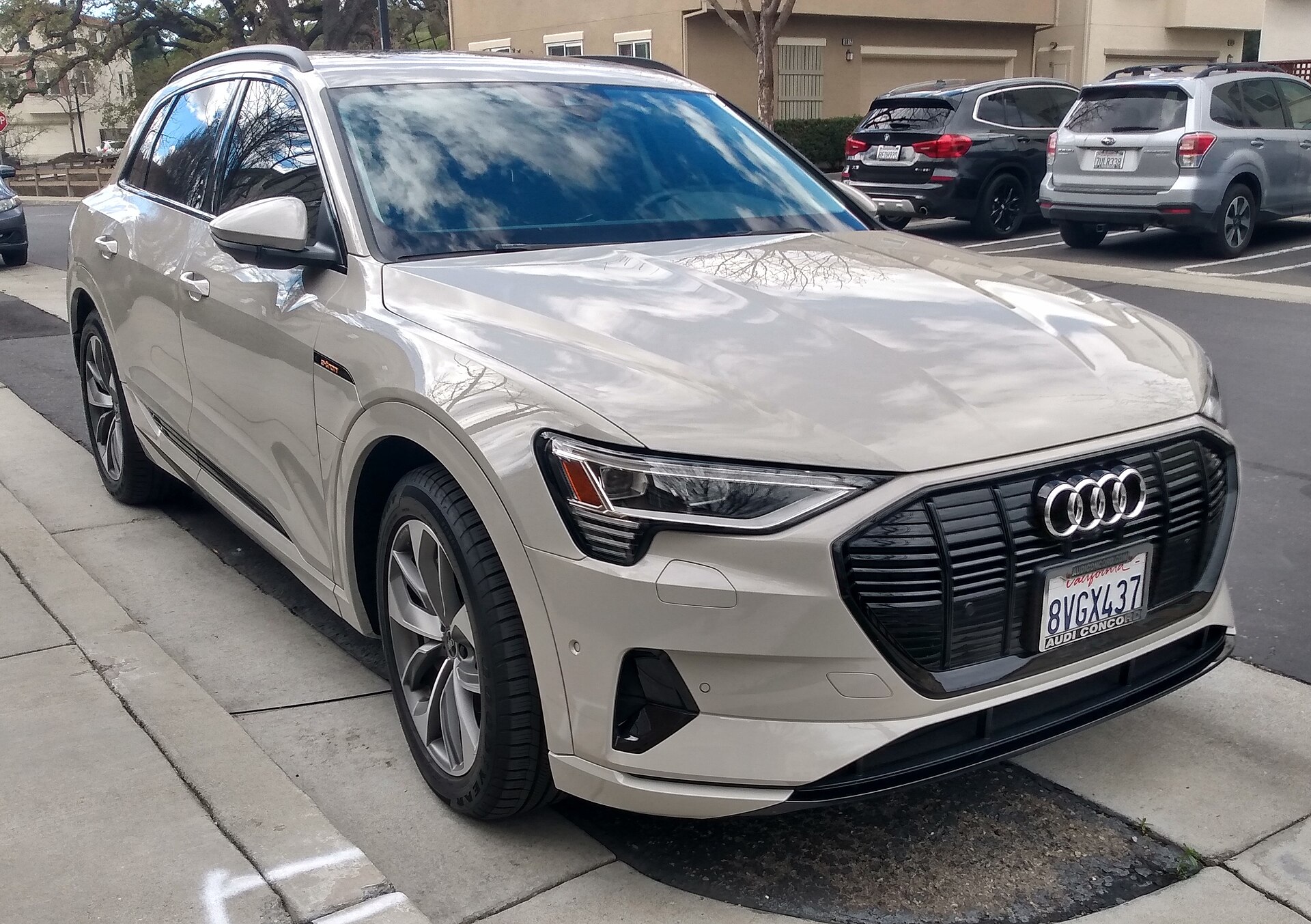Audi e-tron