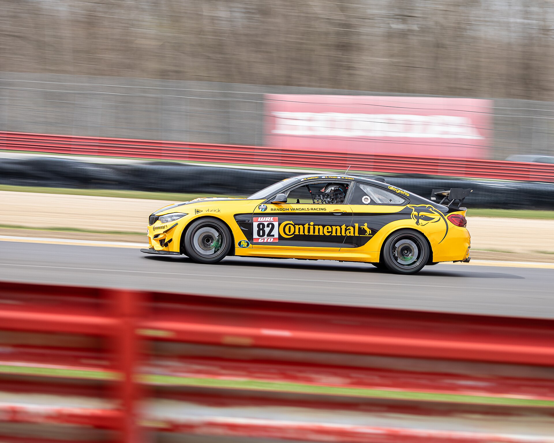 Sell My BMW M4 CSL — 3.0L Twin-Turbocharged 6-Cylinder German Sport Luxury at Top Dollar