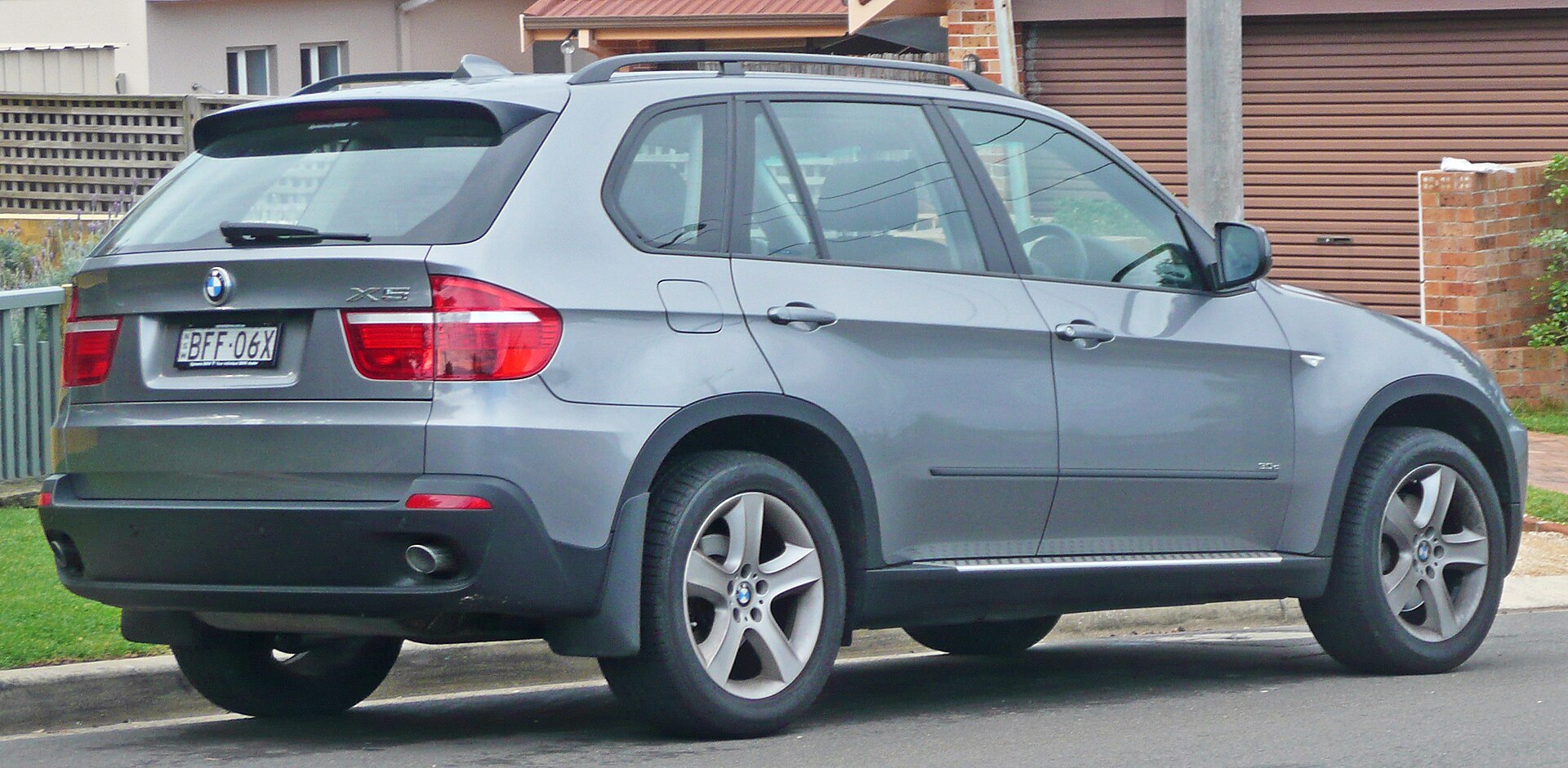 Buy a BMW X5 M: 155 MPH 4.4L Twin-Turbocharged V8 Power