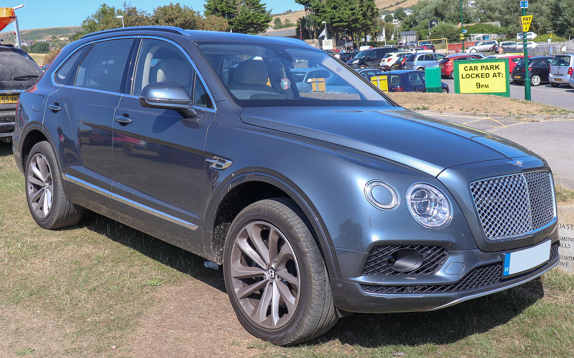 Bentley in Black: Best Specs, Resale Impact, and Whether It's Worth It
