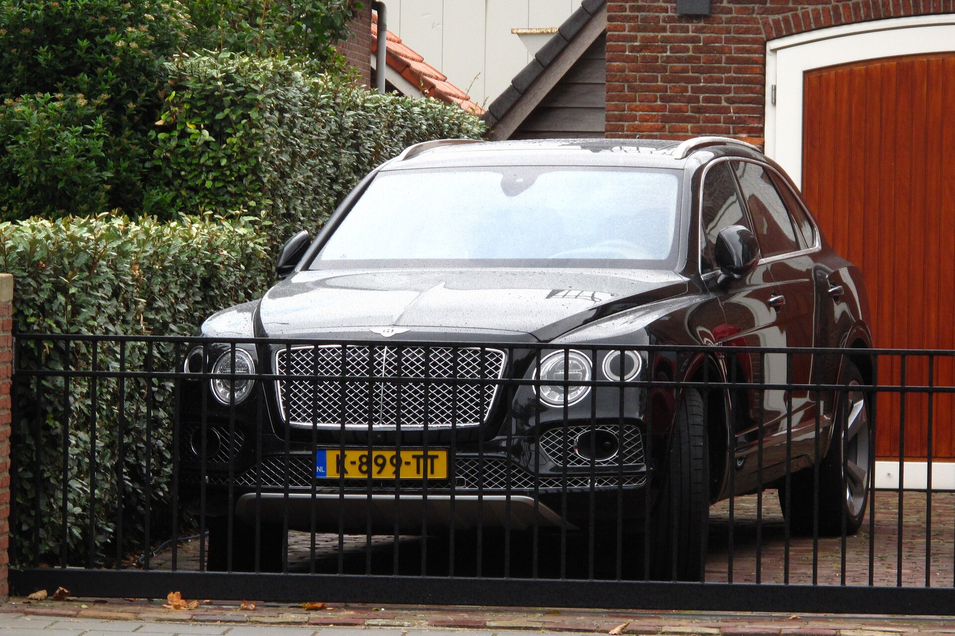 How Much Does a Bentley Bentayga EWB Cost? Full 5-Year Analysis