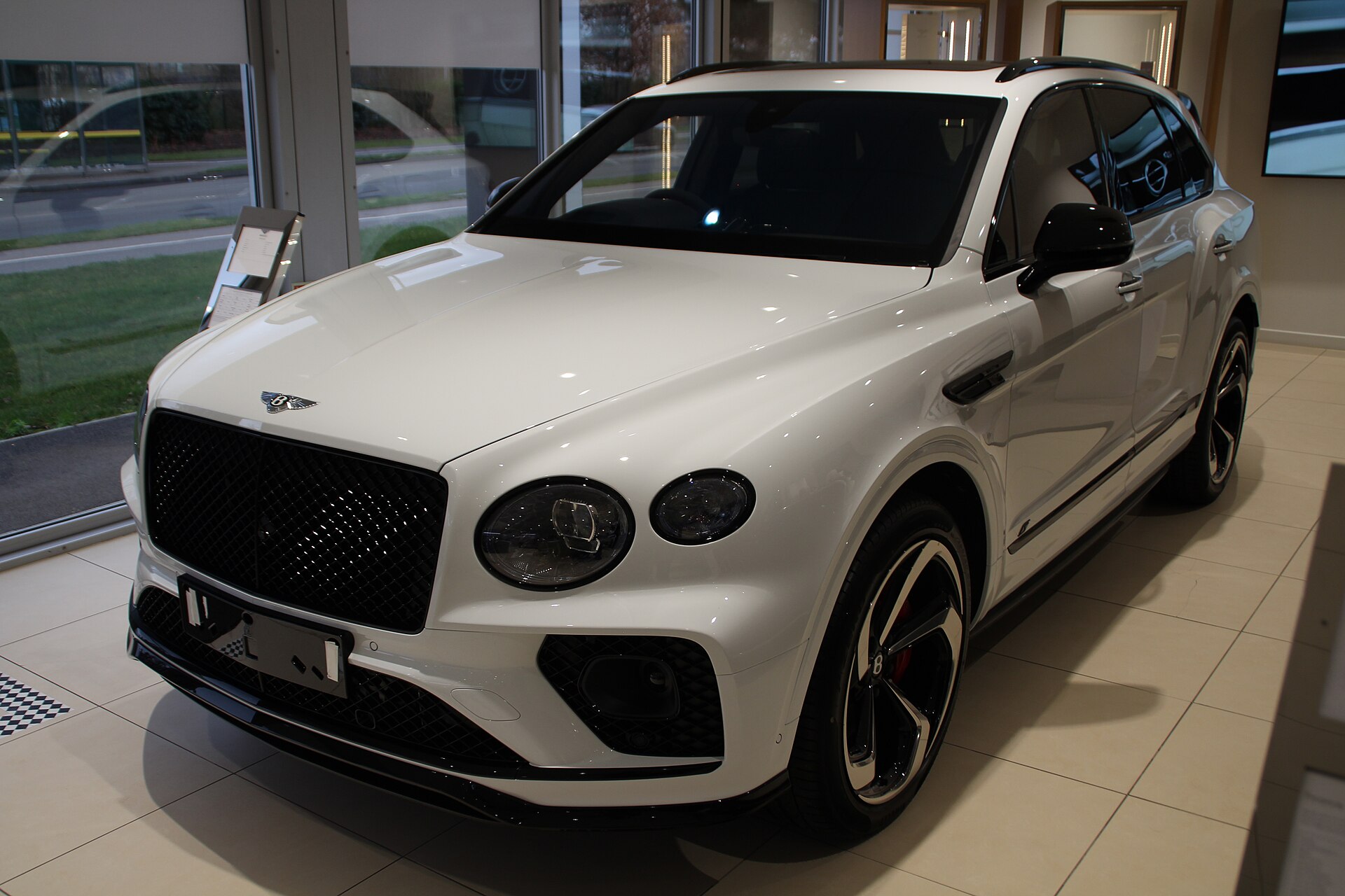 Bentley Mulsanne Cost: From $295,750 MSRP to Annual Expenses