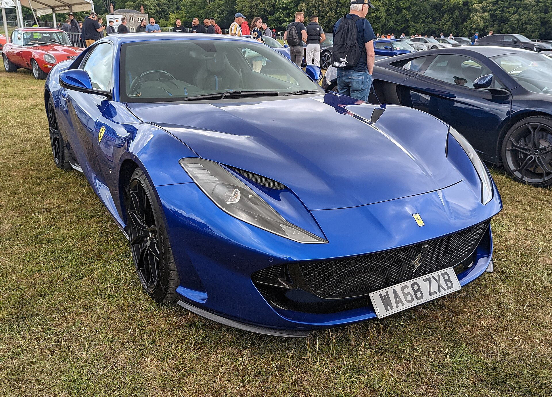 Ferrari 812