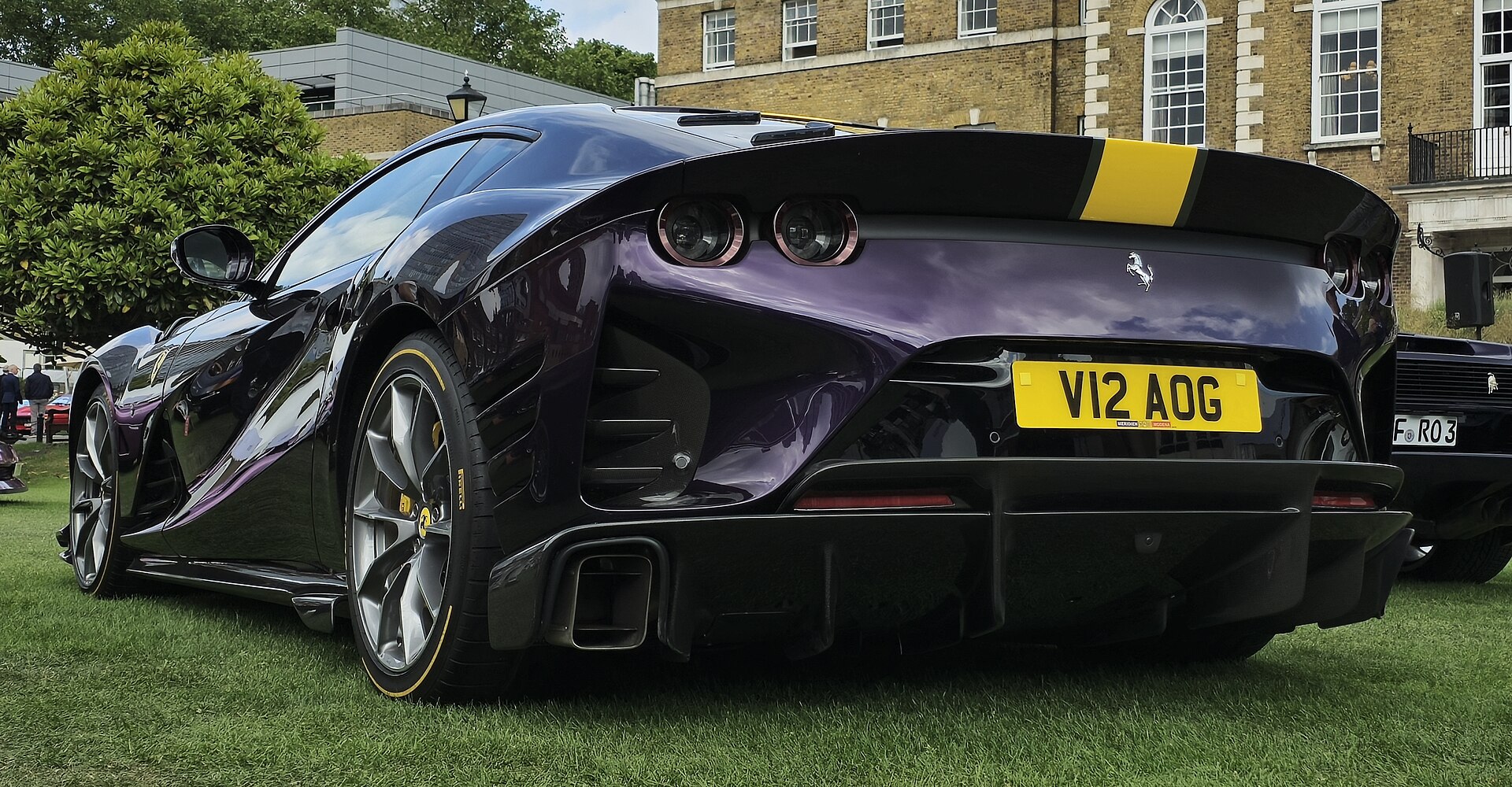 How to Sell Your Ferrari 812 Competizione: Elite Collector's Guide