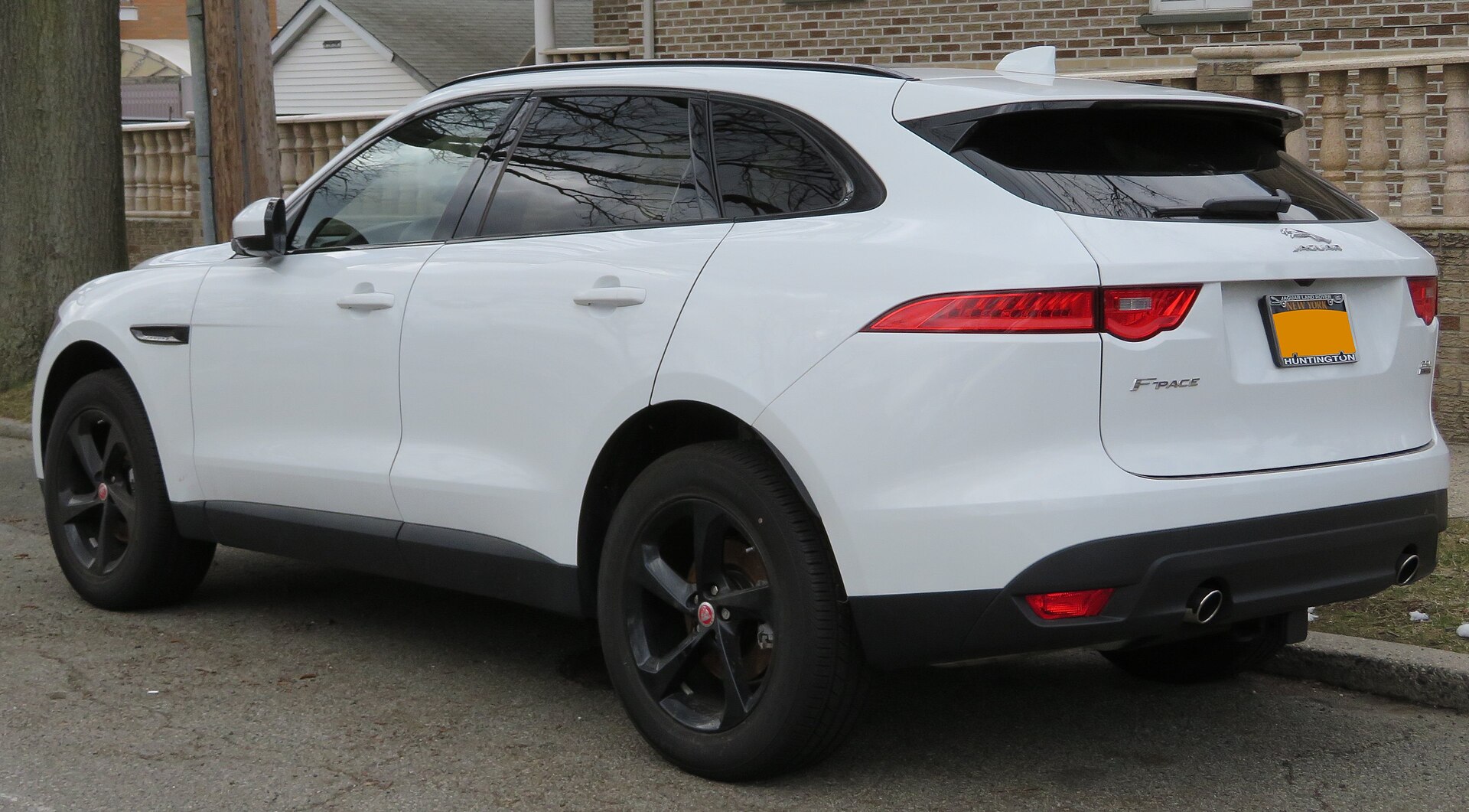 Buying a Jaguar F-PACE SVR — 550 HP of British Sport Luxury Performance