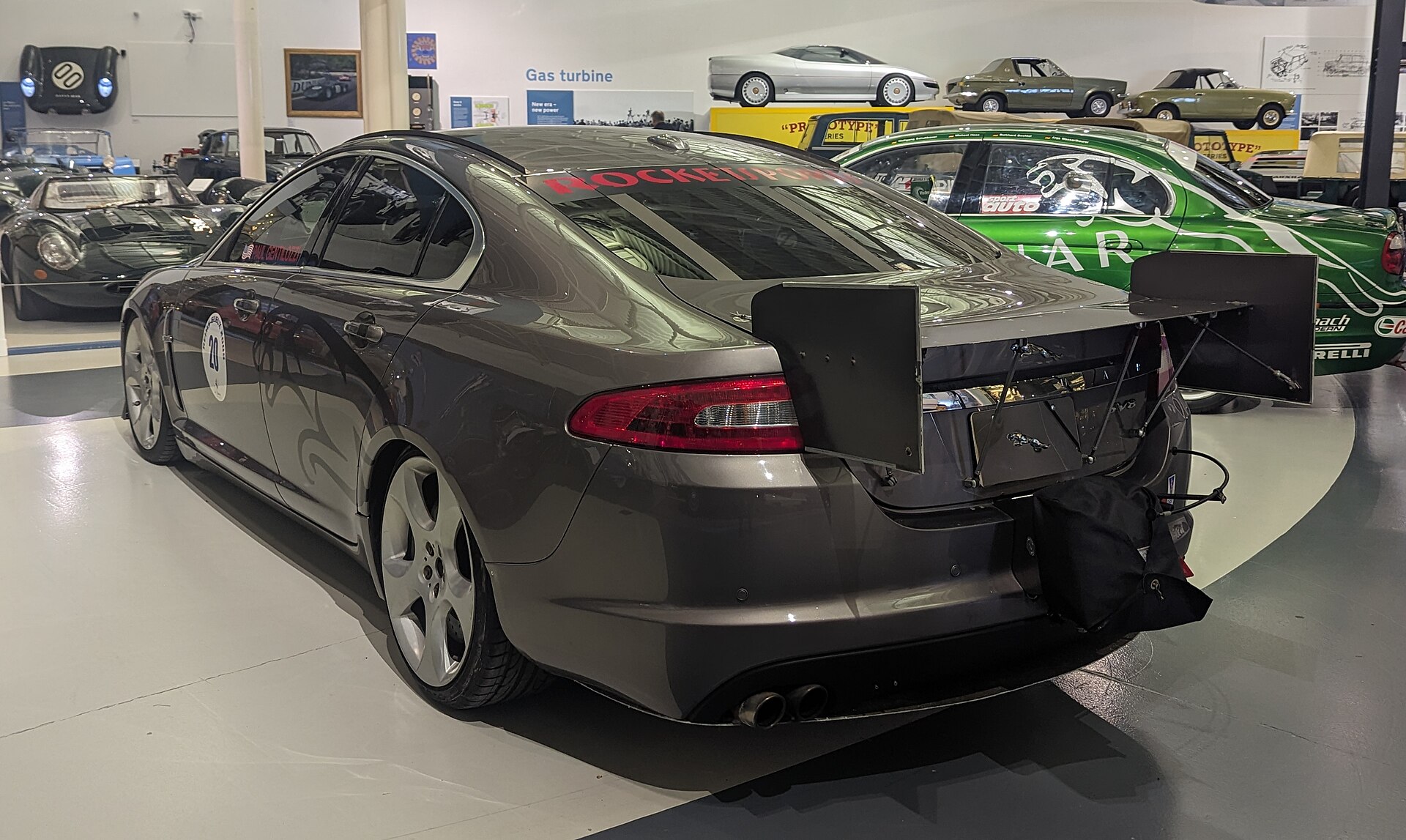 Jaguar XF
