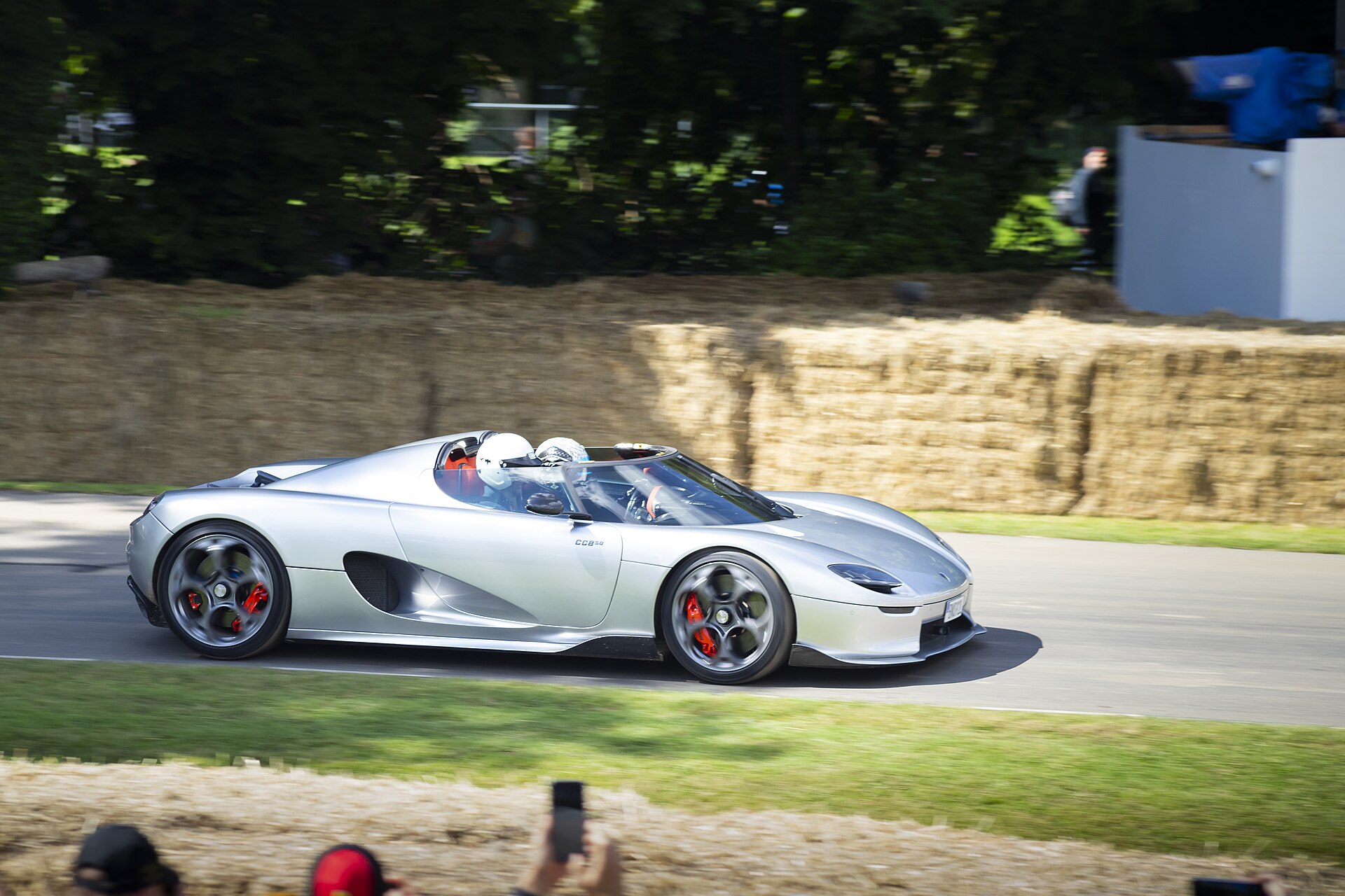 Buy a Koenigsegg One1: 5.0L Twin-Turbo V8, 2.5s to 60