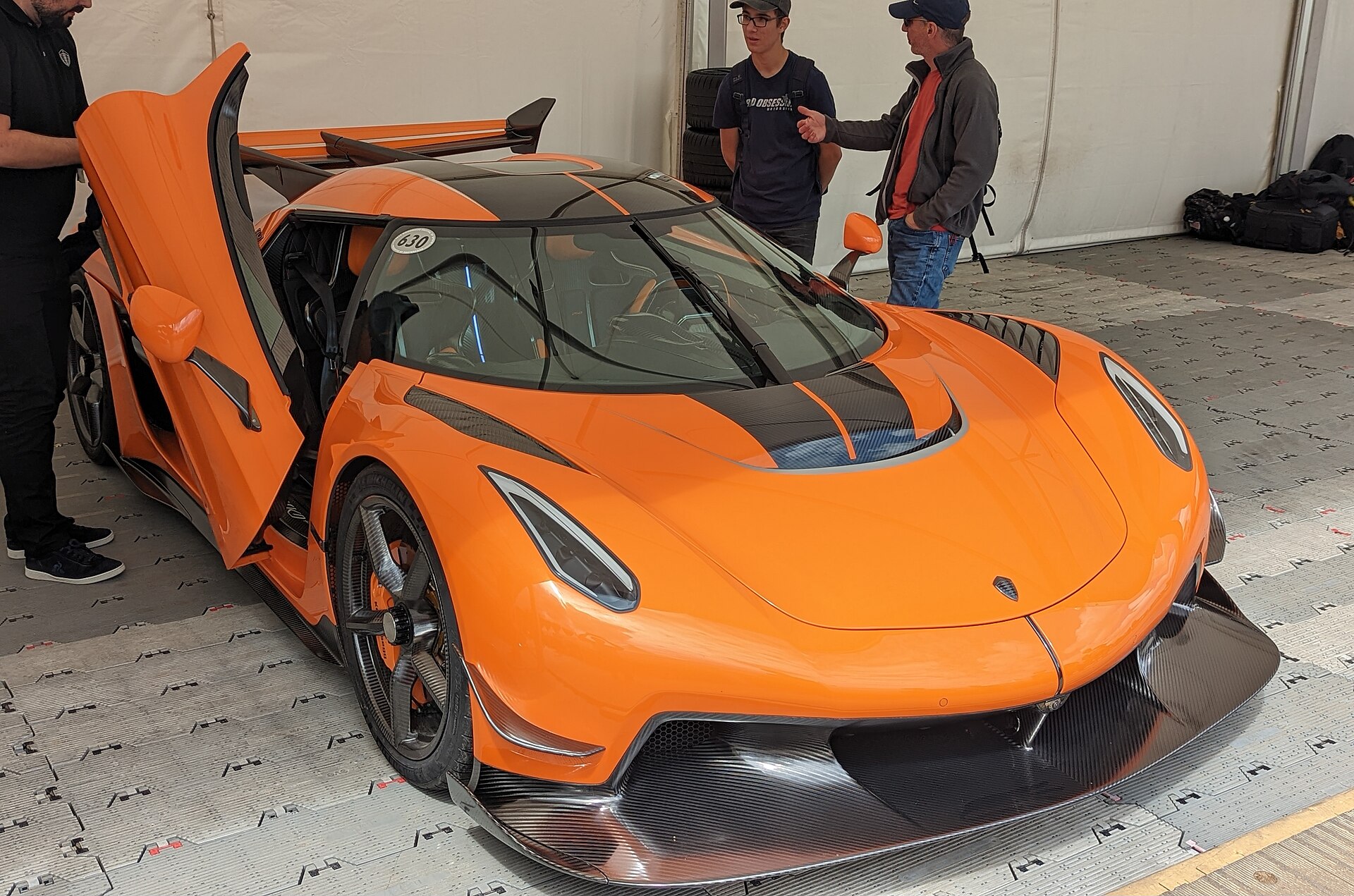 Buy a Koenigsegg Jesko Absolut: 330 MPH 5.0L Twin-Turbo V8 Hybrid Power