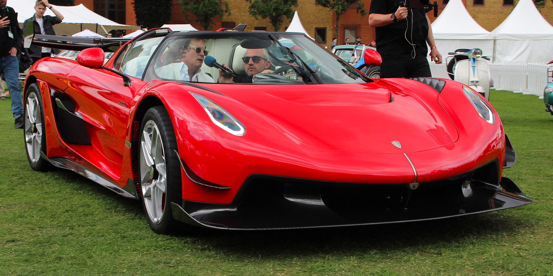 Sell My Koenigsegg Jesko Absolut — 5.0L Twin-Turbo V8 Hybrid Swedish Hypercar at Top Dollar