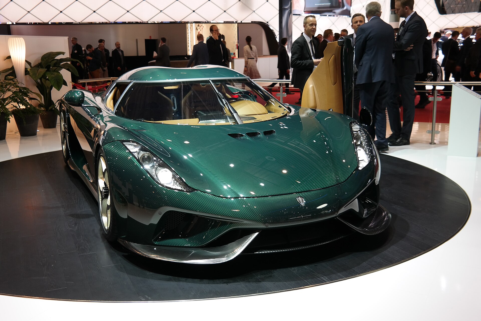 Buy a Koenigsegg Regera: 5.0L Twin-Turbo V8 Hybrid, 2.8s to 60