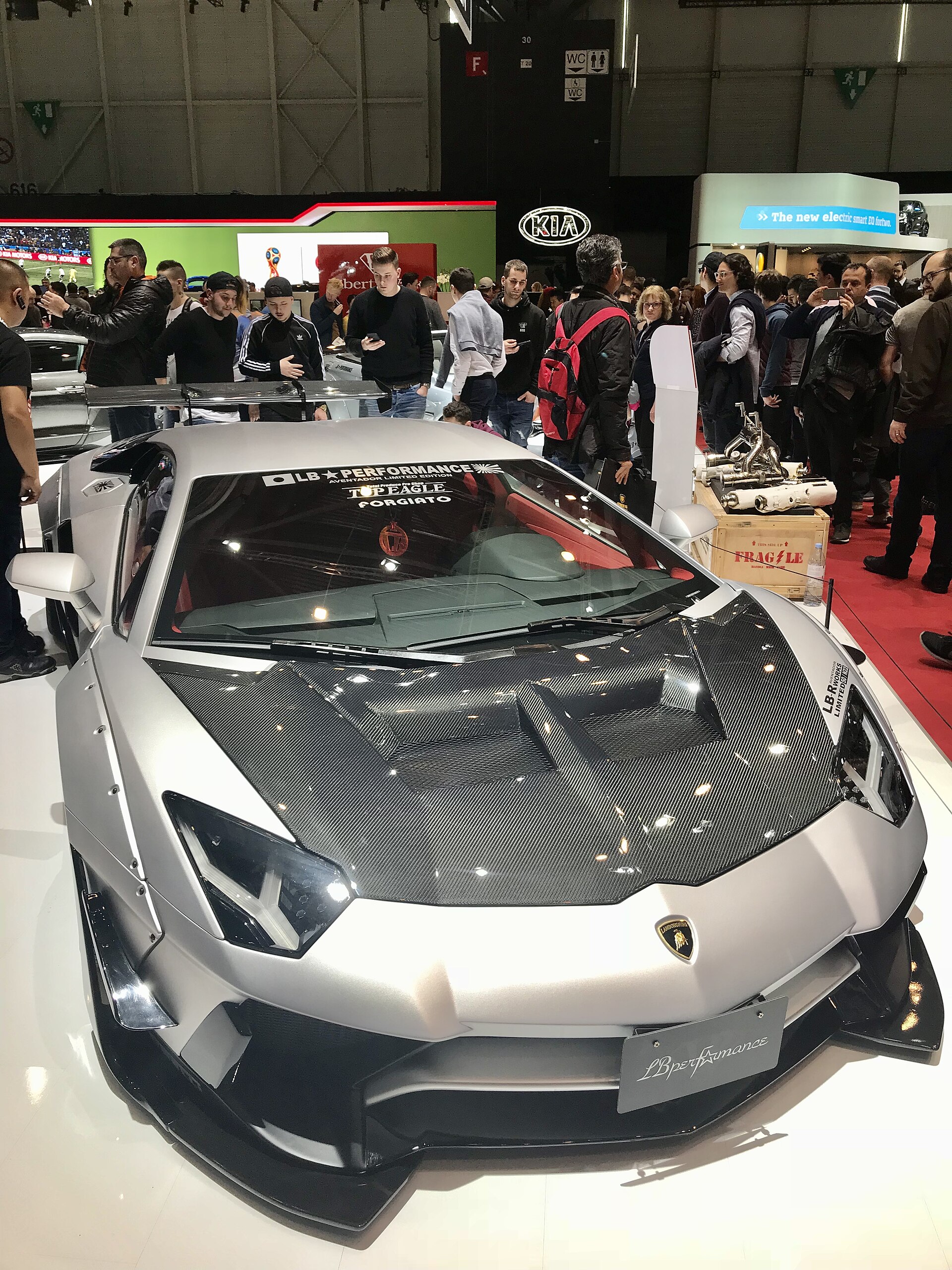 Lamborghini Aventador vs Huracán: Which One Should You Actually Buy?