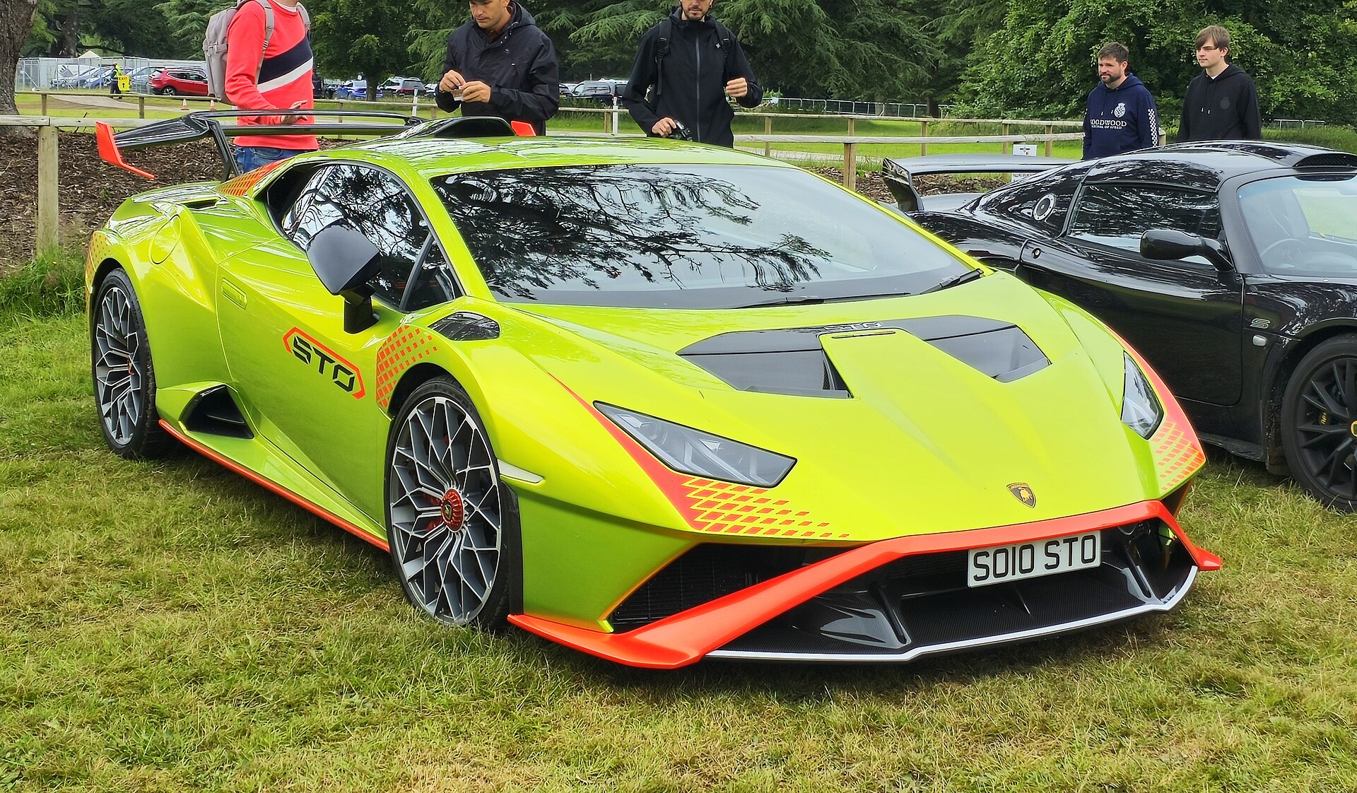 Finding a Huracán Performante: Why the Best Are Disappearing Fast