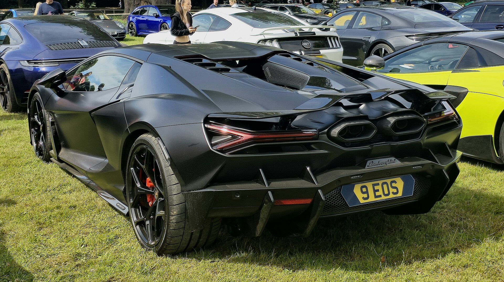 Lamborghini Revuelto