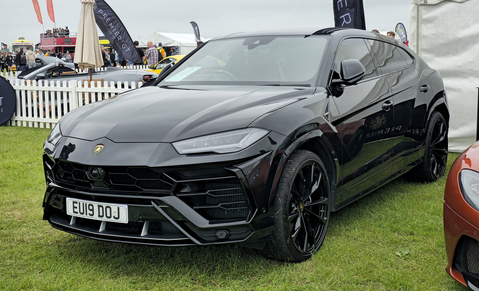 Leasing a Lamborghini Urus: Monthly Payments, Terms, and Whether It's Worth It