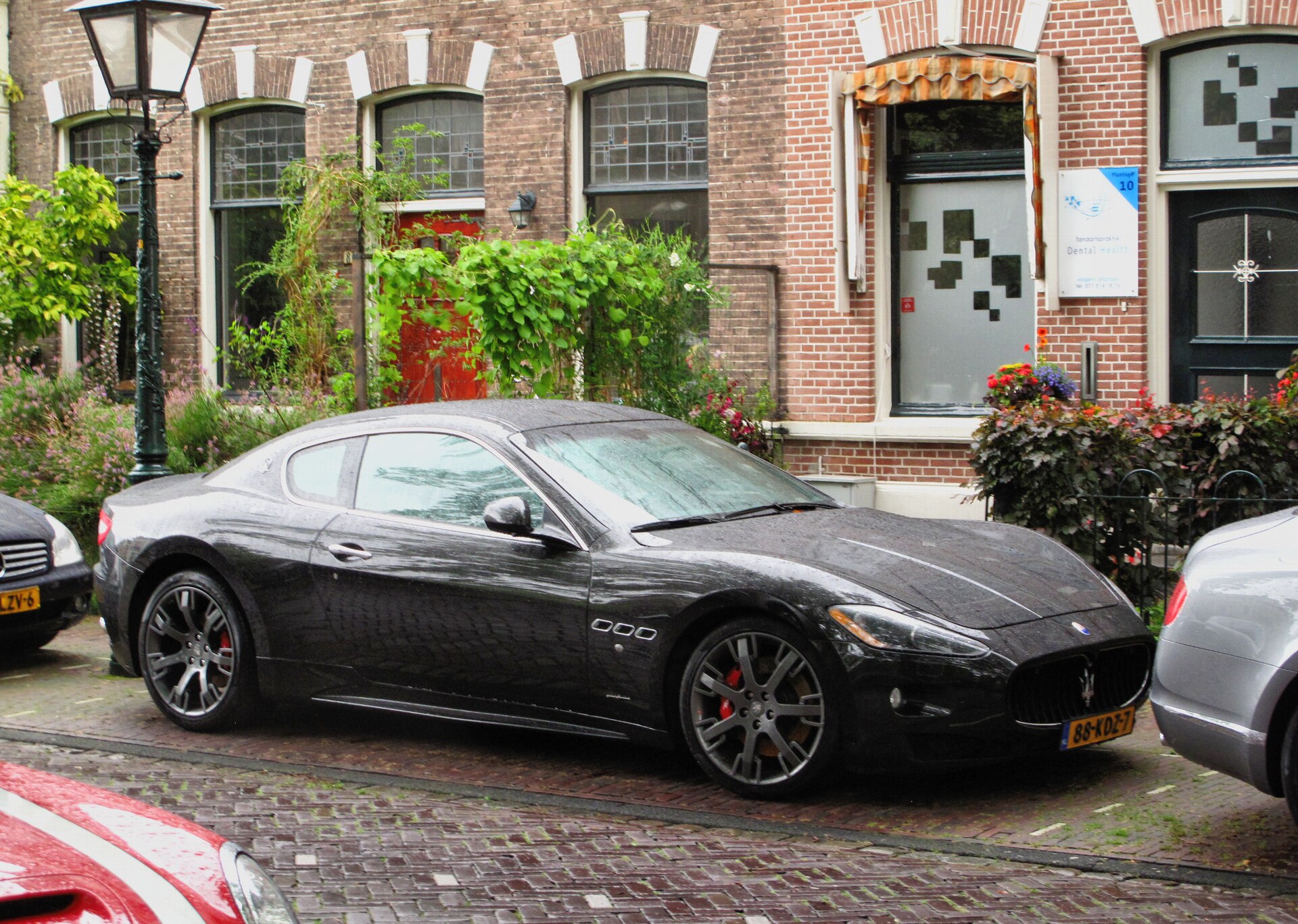 Buy a Maserati GranTurismo: 4.7L V8, 4.8s to 60