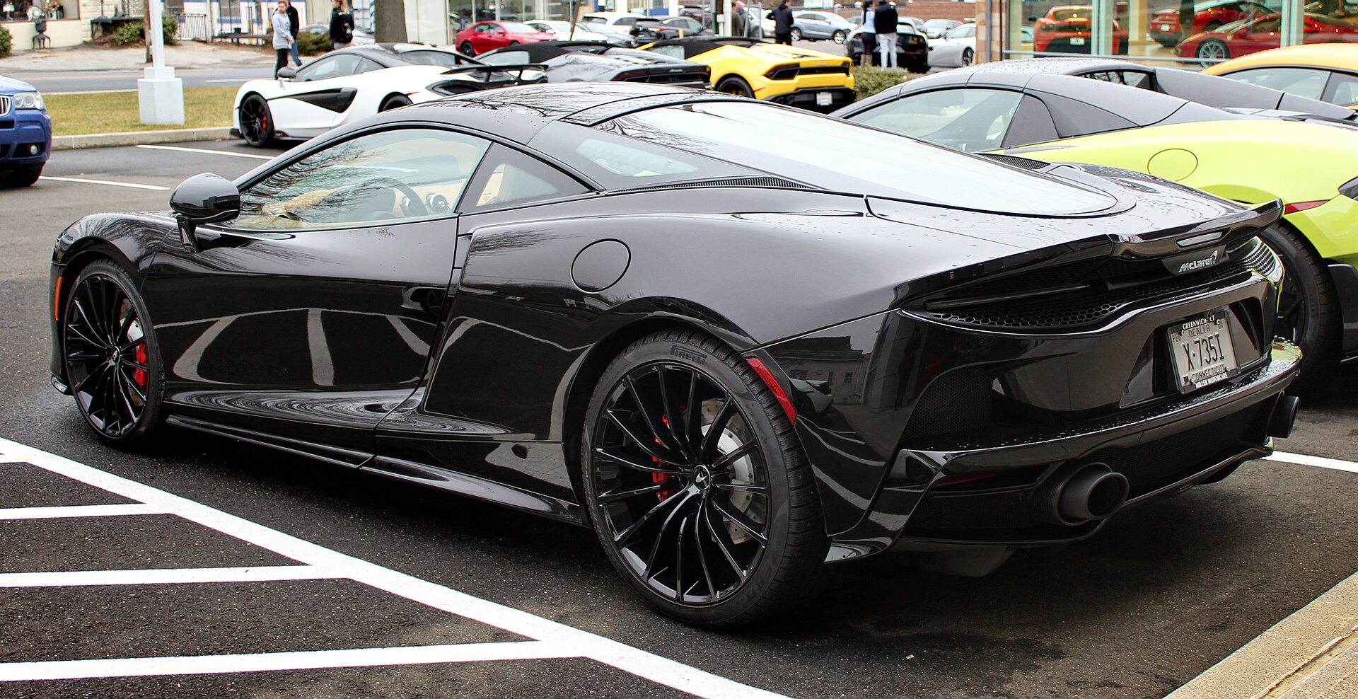 McLaren GT
