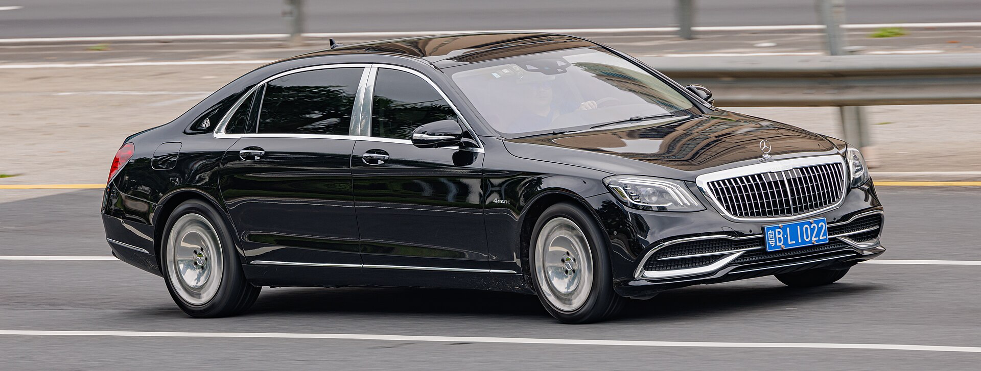 Buying a Mercedes-Benz Maybach GLS 680 — 641 HP of German Luxury Performance