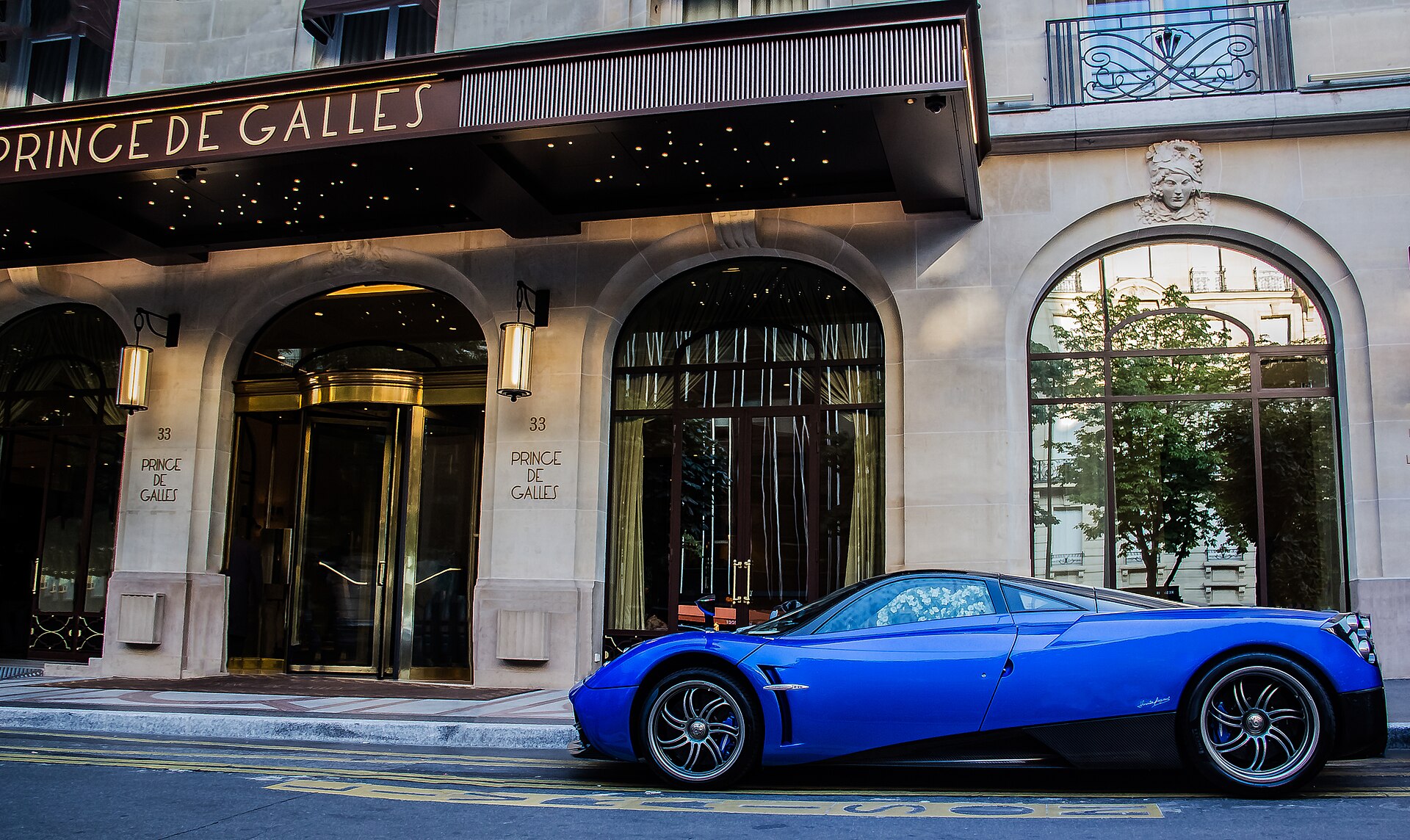 Buy a Pagani Huayra: 238 MPH 6.0L Twin-Turbo V12 Power