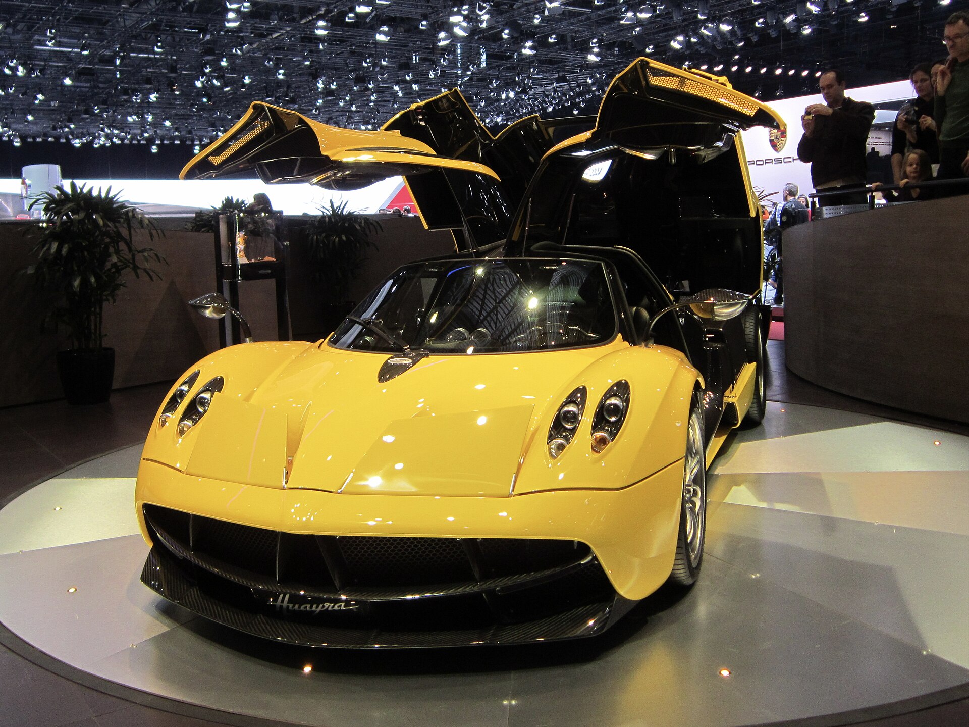 Sell My Pagani Huayra — 6.0L Twin-Turbo V12 Italian Hypercar Artisan at Top Dollar
