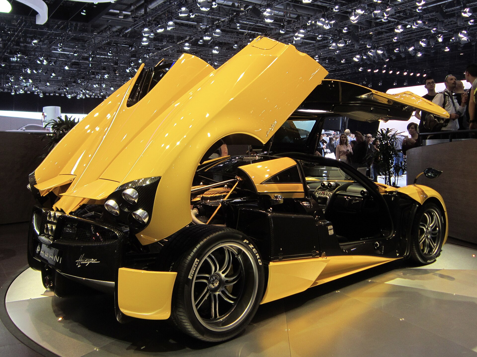 Sell My Pagani Huayra BC: 791-HP Coupe Selling Guide