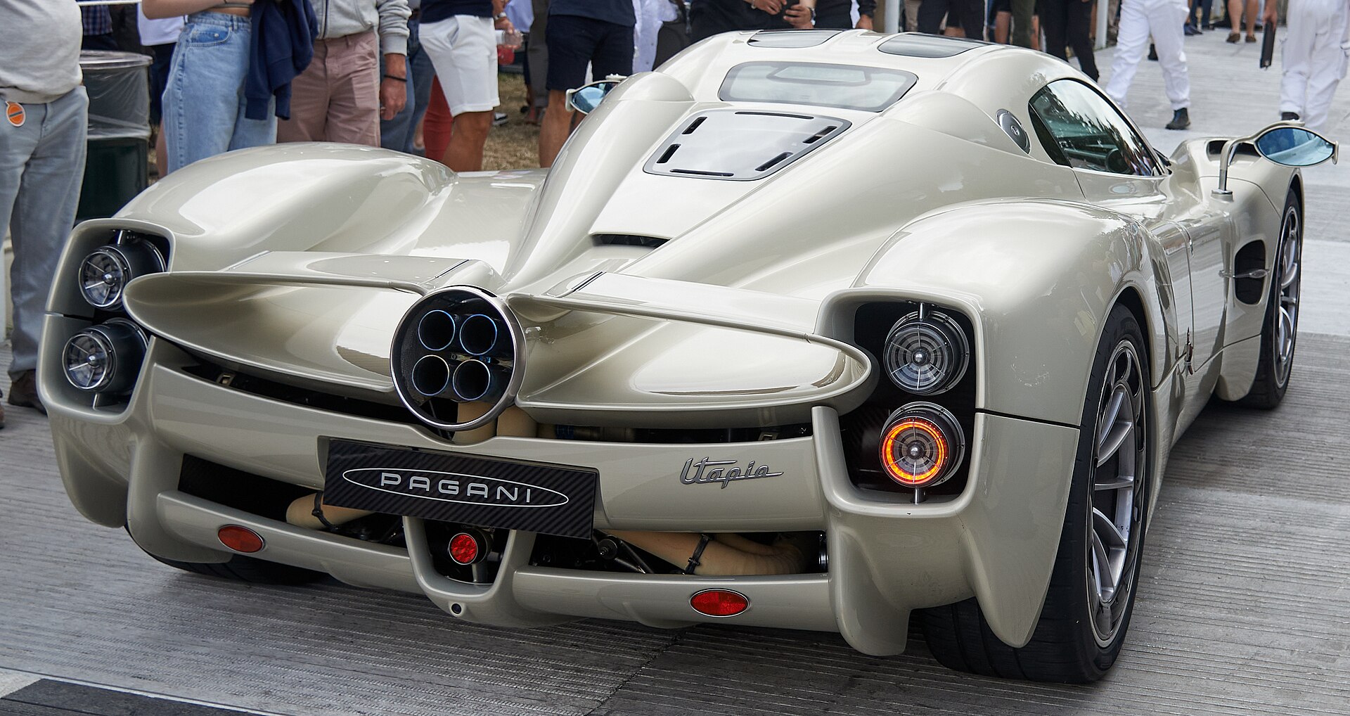 Pagani Utopia
