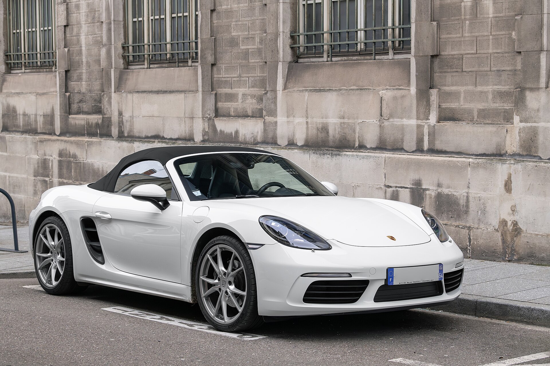 How Much Does a Porsche 918 Spyder Cost?