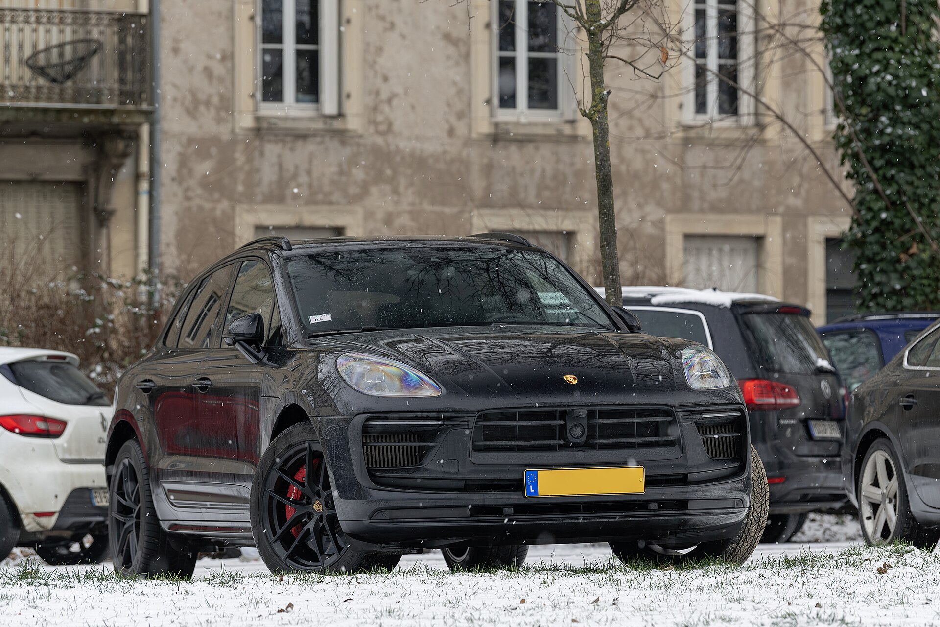 How Much Does a Porsche Macan Cost?