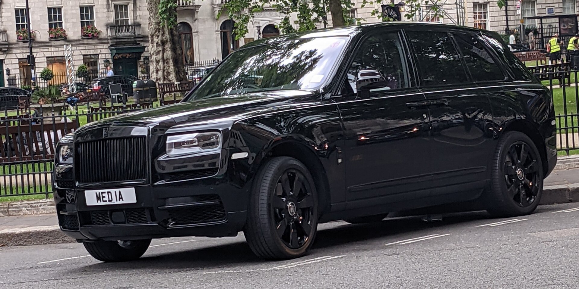 Sell My Rolls-Royce Cullinan: 563-HP Ultra-Luxury SUV Selling Guide
