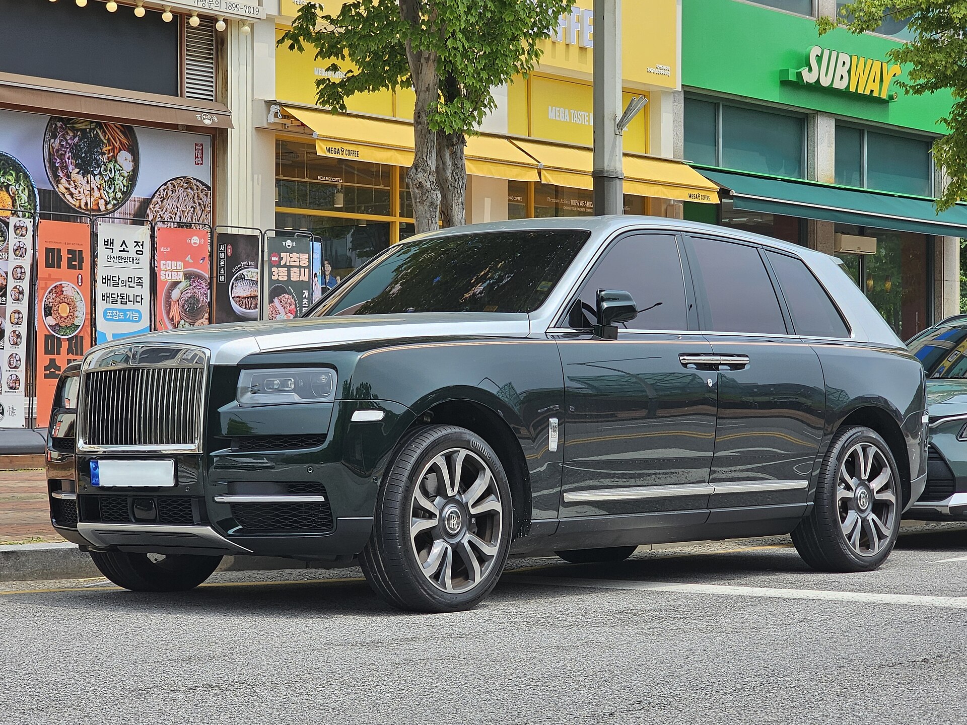 Rolls-Royce Limousine for Sale: Real Pricing, Listings, and What to Know in 2026