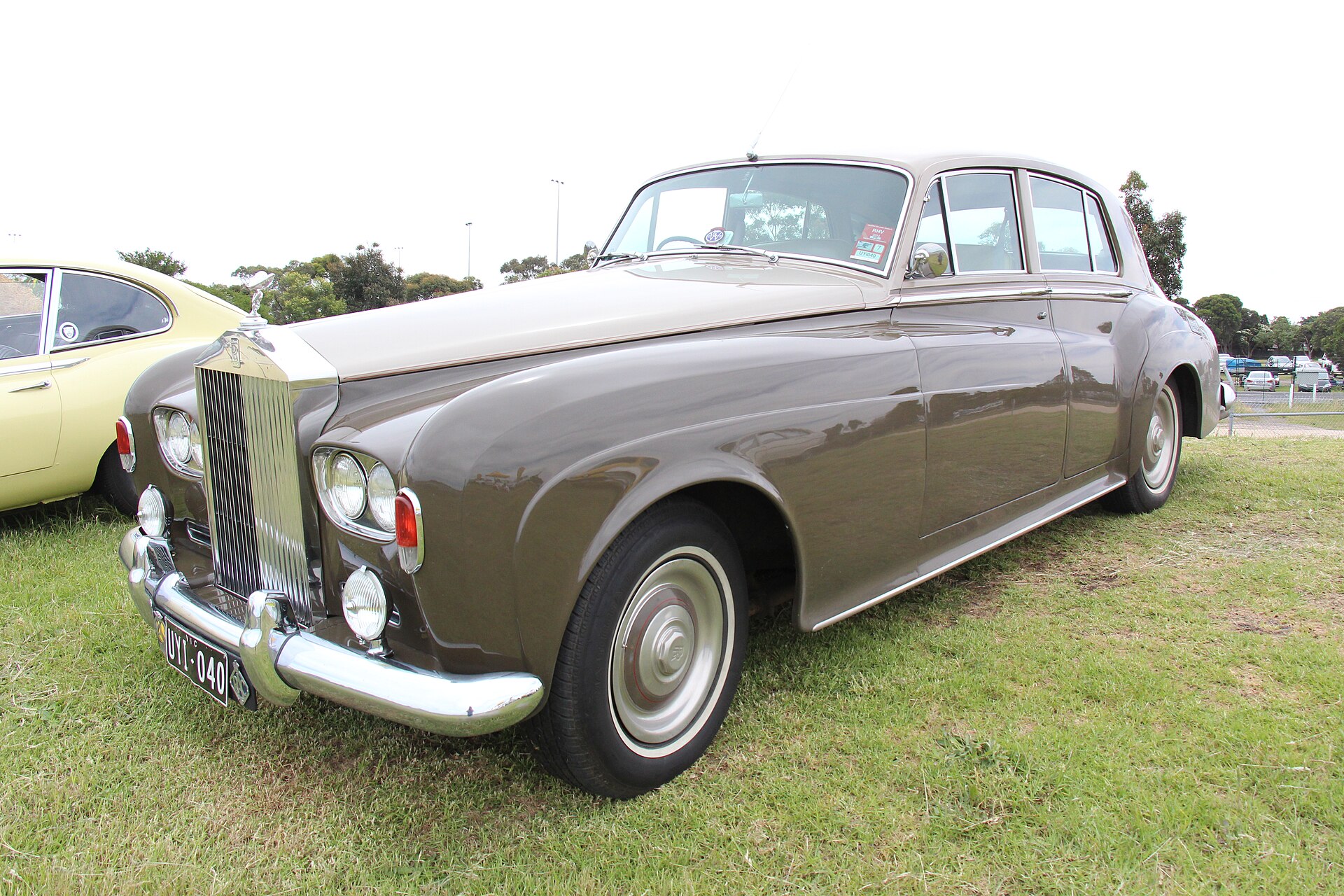 Buy a Rolls-Royce Dawn — The 2016-2024 Convertible Luxury Sedan