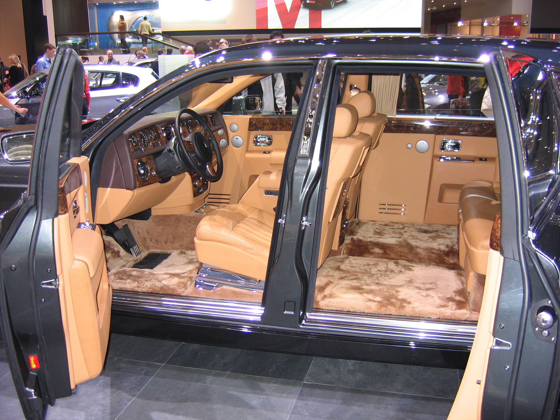 Rolls-Royce Phantom
