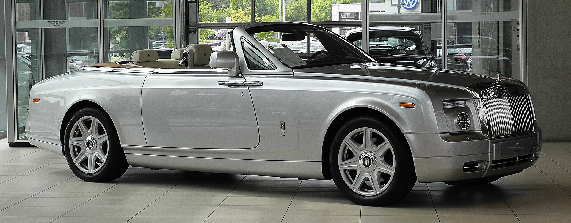2009 Rolls-Royce Phantom: What to Pay, What to Avoid, and Whether It's Worth It